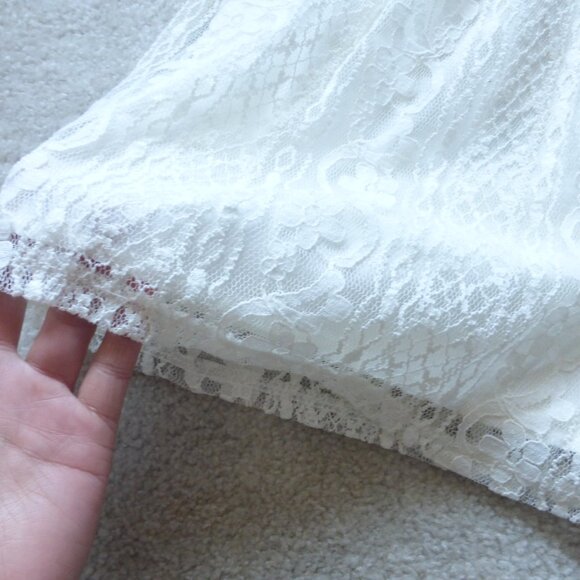 NWT HOLLISTER cream lace short sleeve romper - Picture 6 of 7